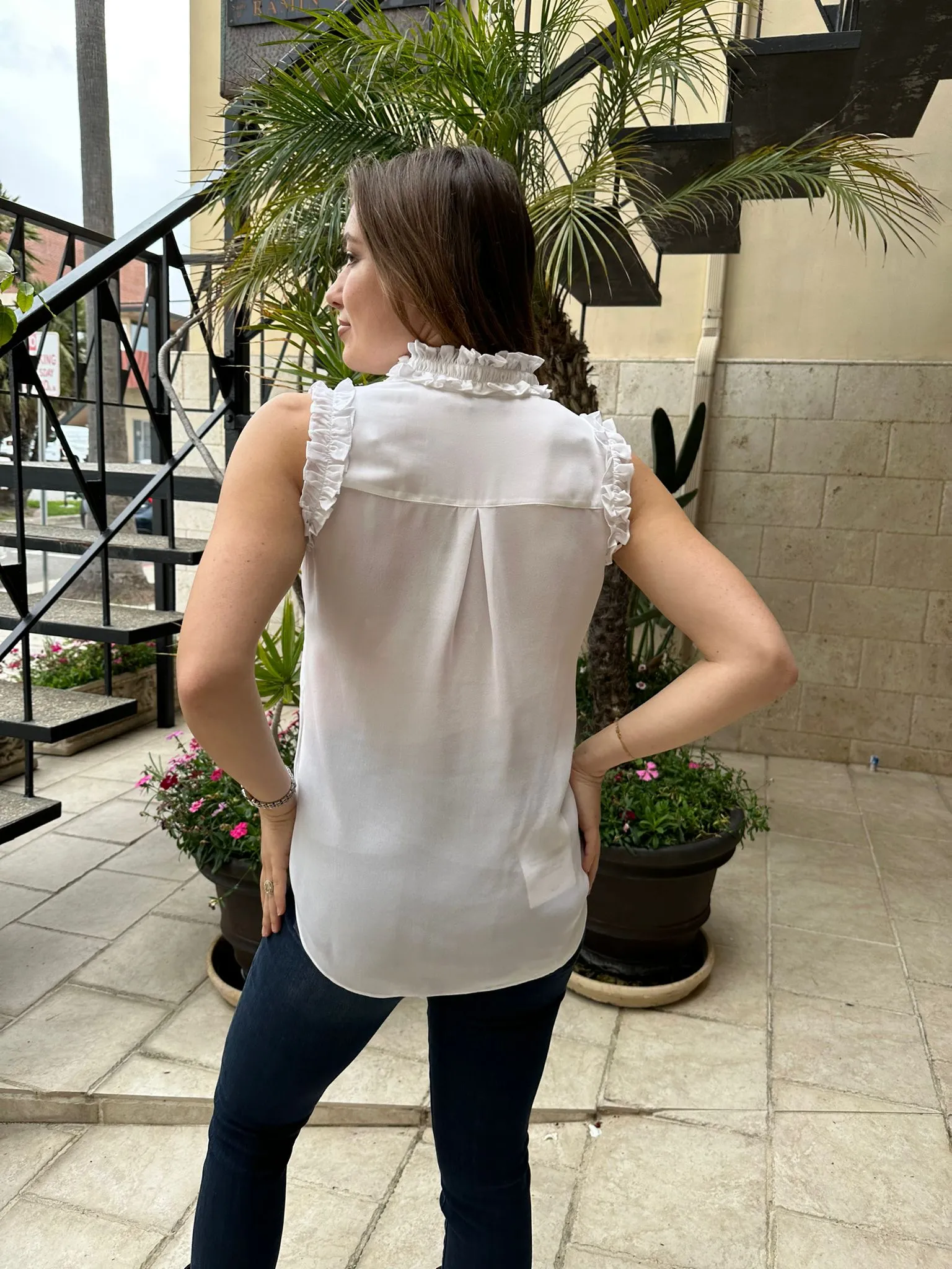 Go By Go Silk Sleevless Go Spring Soiree Blouse