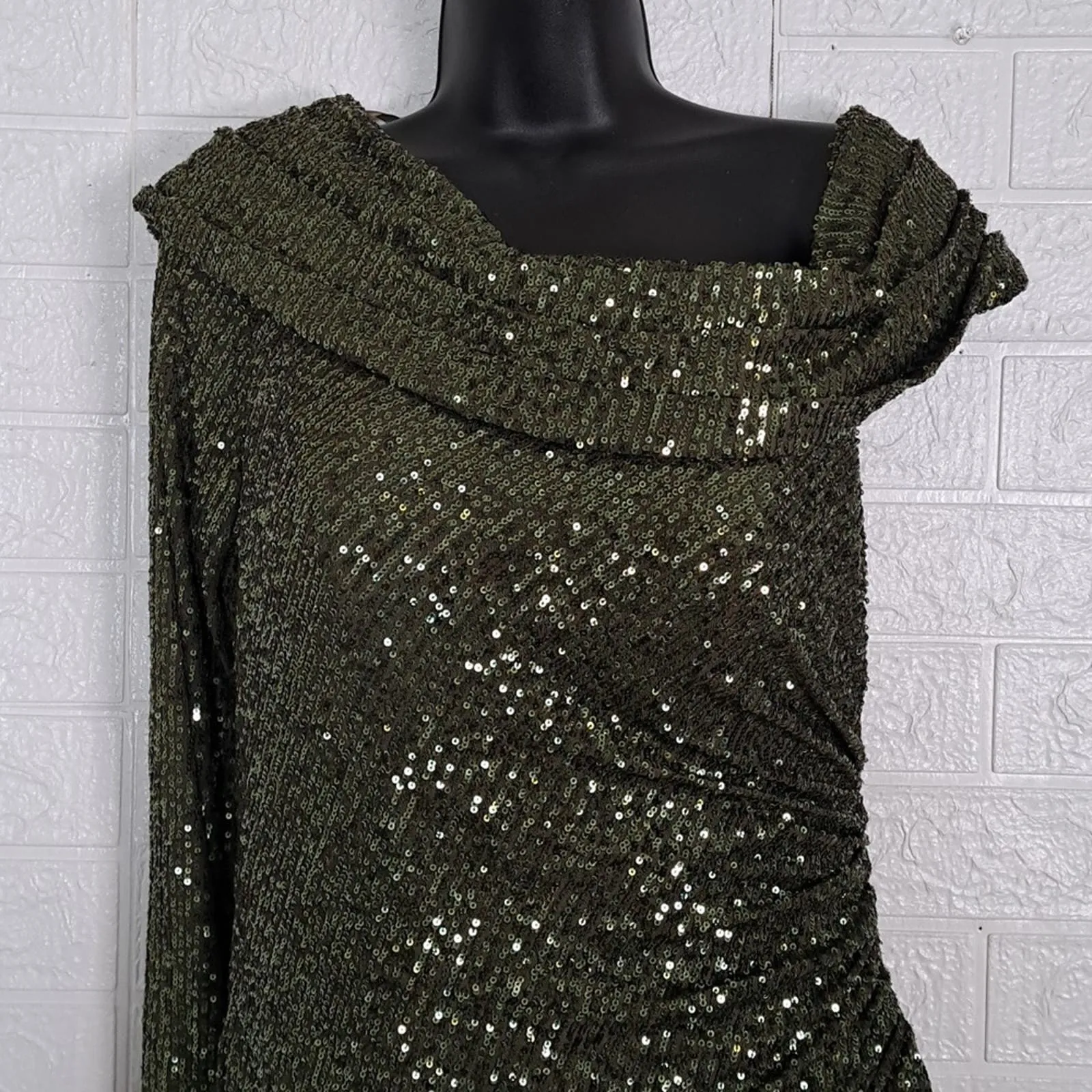 IEENA for Mac Duggal Sequined Drop Shoulder Faux Wrap Gown NEW