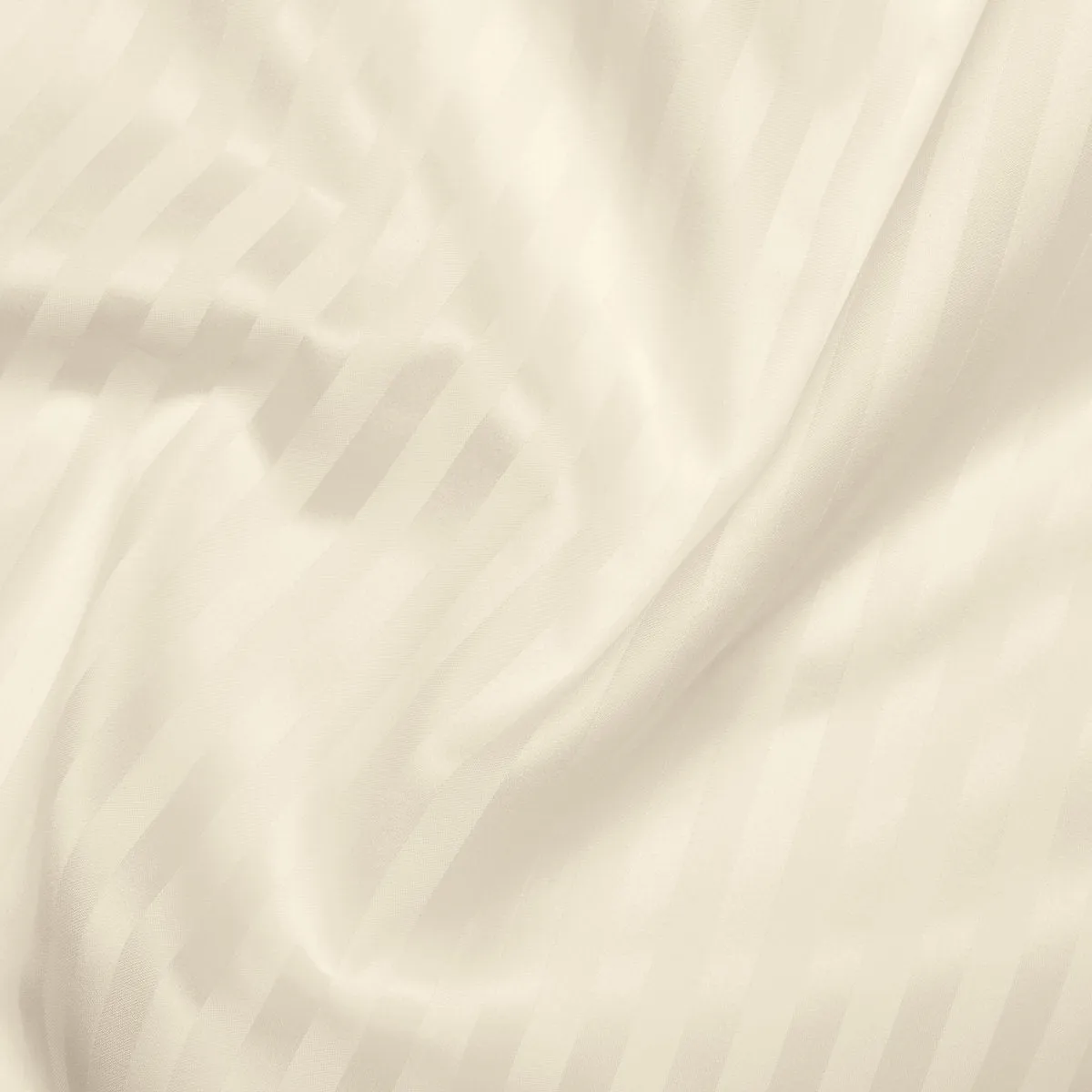 'Raso Rigato' Bed Linen Collection by Pratesi