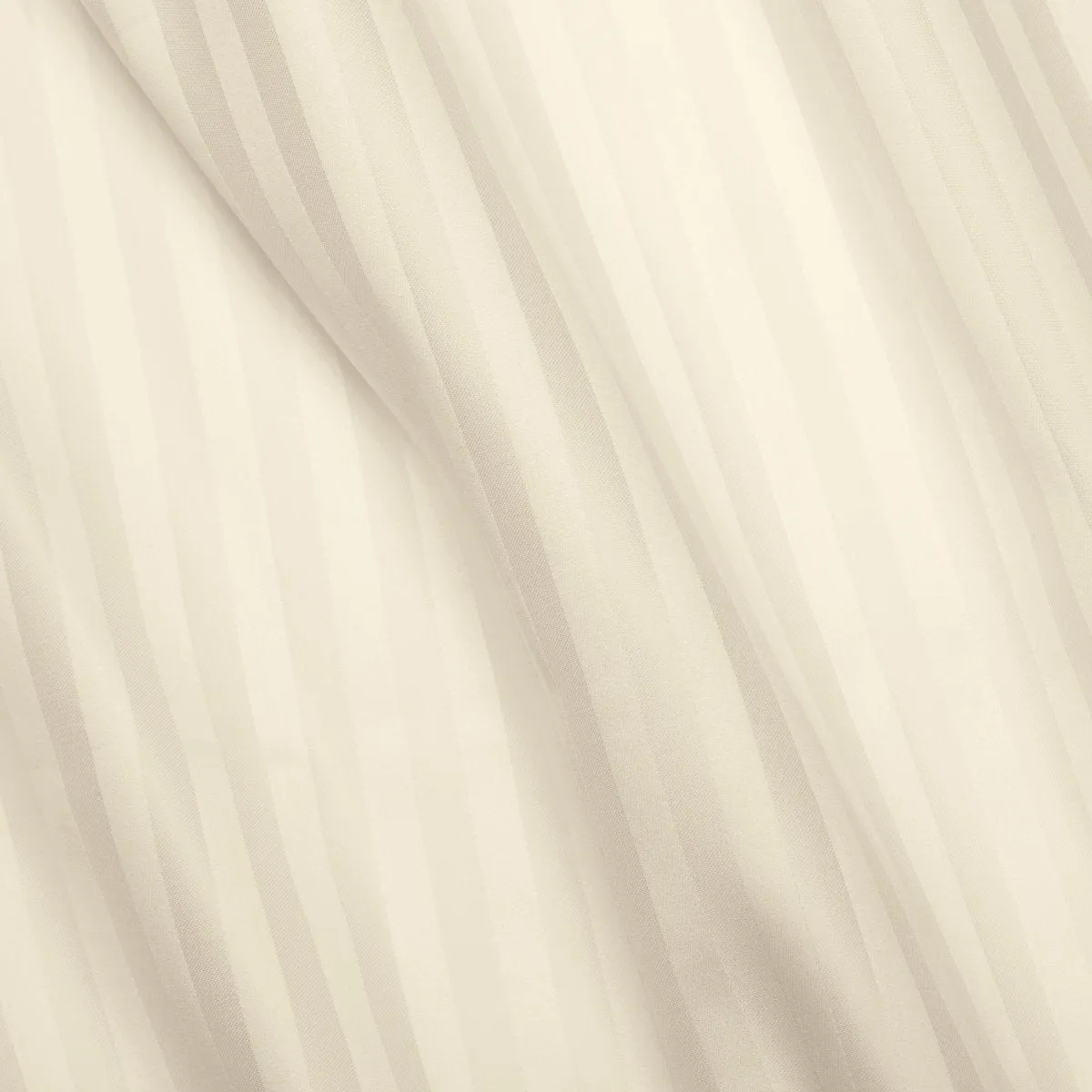 'Raso Rigato' Bed Linen Collection by Pratesi