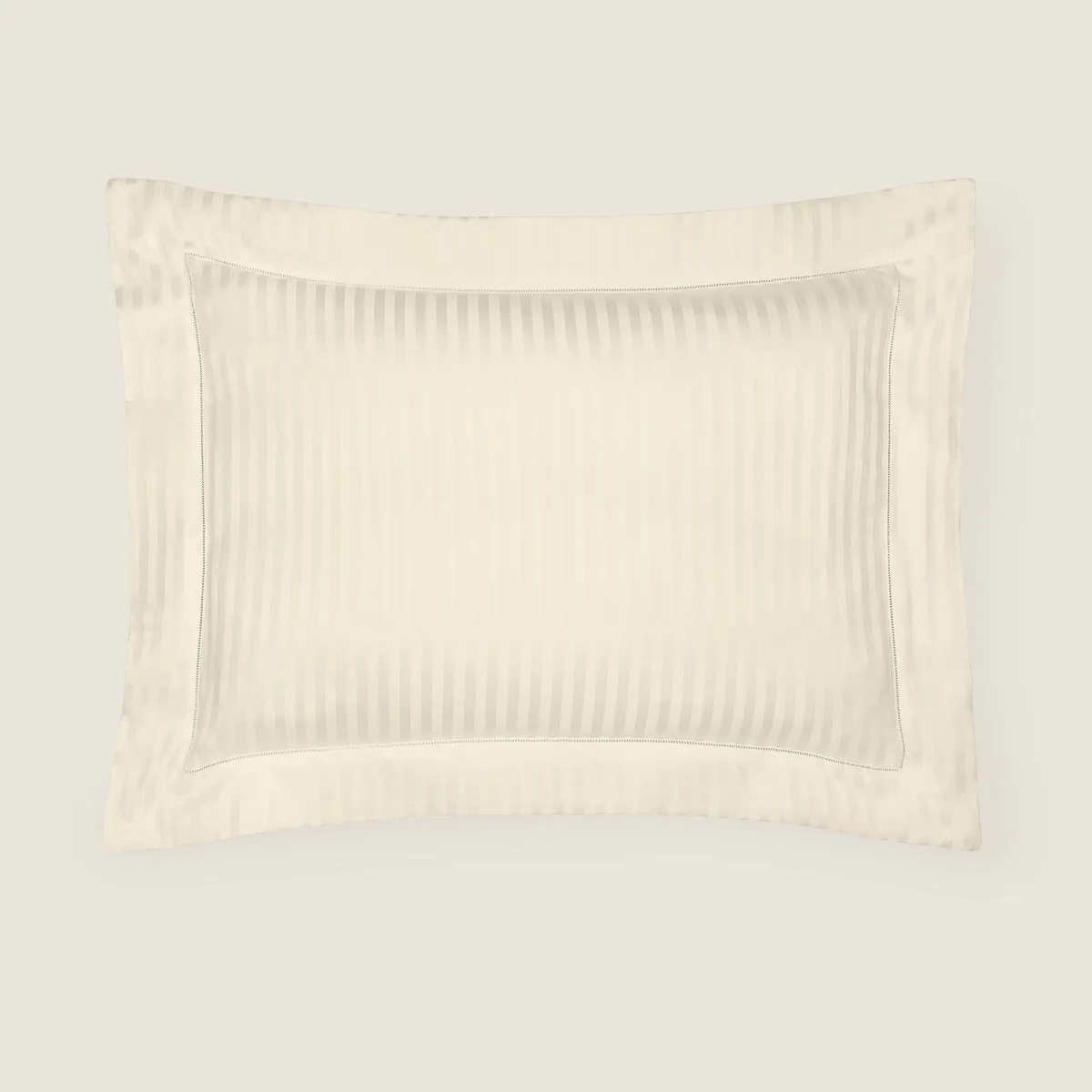 'Raso Rigato' Bed Linen Collection by Pratesi